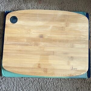 Cutting board brand new
